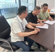 舊梯更新,奧瑪斯人在行動 舊梯更新,奧瑪斯人在行動