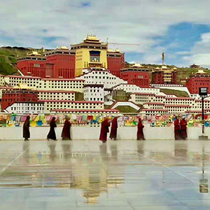 甘孜噶什明佛學(xué)院