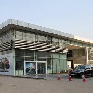 揚州信寶行4S店